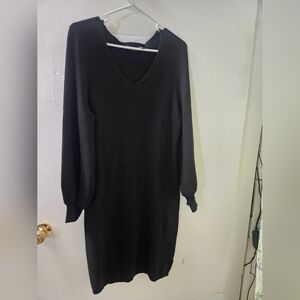 NINA LEONARD Elegant Black V-Neck Dress